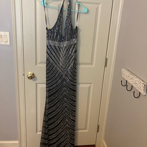 Windsor Black and Silver Prom Dress - Picture 1 of 3